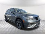 Used 2022 Volkswagen Tiguan SE image 3