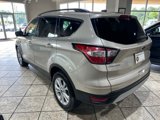 Used 2018 Ford Escape SE image 4
