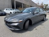 Used 2025 Hyundai Elantra SE image 3