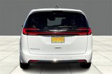 Used 2023 Chrysler Pacifica Touring-L image 5
