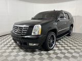 Used 2013 Cadillac Escalade Luxury image 3
