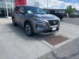 Used 2023 Nissan Rogue SV image 2