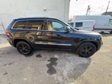 Used 2011 Jeep Grand Cherokee Laredo image 4