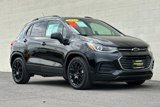 Used 2022 Chevrolet Trax LT w/ Midnight Edition image 2