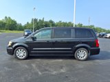 Used 2016 Chrysler Town & Country Touring image 2