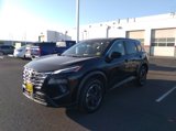 Used 2024 Nissan Rogue SV image 4