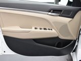 Used 2019 Hyundai Elantra SE image 6