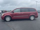 Used 2016 Chrysler Town & Country Touring w/ Driver Convenience Group image 2