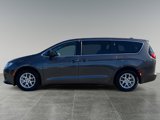 Used 2023 Chrysler Voyager LX image 4