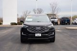 Used 2022 Ford Edge Titanium image 2