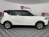 Used 2023 Kia Soul S image 2