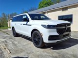 New 2025 Lincoln Navigator L Reserve image 3