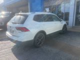Used 2022 Volkswagen Tiguan SE w/ Panoramic Sunroof Package image 5