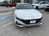 Used 2022 Hyundai Elantra Limited image 4