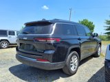 Used 2023 Jeep Grand Cherokee L Laredo image 4