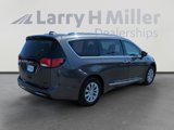 Certified 2019 Chrysler Pacifica Touring-L w/ Advanced Safetytec Group image 5