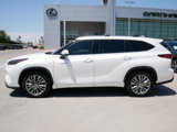 Used 2021 Toyota Highlander Platinum image 3