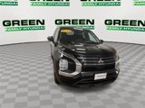 Used 2022 Mitsubishi Outlander ES image 3