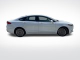 Used 2017 Ford Fusion SE w/ Fusion SE Technology Package image 4