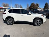 Used 2023 Nissan Rogue SV image 2