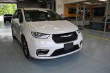 Used 2021 Chrysler Pacifica Touring-L image 3