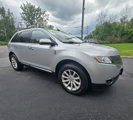 Used 2012 Lincoln MKX AWD image 2
