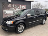 Used 2016 Chrysler Town & Country Touring-L image 2