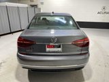 Used 2017 Volkswagen Passat 1.8T R-Line image 5