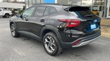 Certified 2024 Chevrolet Trax LT w/ Driver Confidence Package image 5