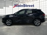 Used 2023 Ford Escape ST-Line image 2