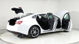 Used 2022 Chevrolet Malibu LT image 3