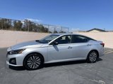 Used 2024 Nissan Altima 2.5 SV image 2
