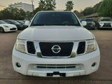 Used 2008 Nissan Pathfinder SE image 3