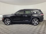 Used 2023 Jeep Grand Cherokee Limited image 3