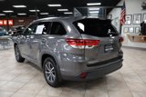 Used 2018 Toyota Highlander XLE image 3