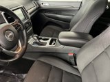 Used 2018 Jeep Grand Cherokee Laredo image 4