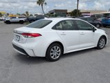 Used 2022 Toyota Corolla LE image 5
