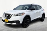 Used 2020 Nissan Kicks S image 2