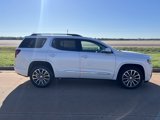 Used 2022 GMC Acadia Denali w/ Denali Technology Package image 2