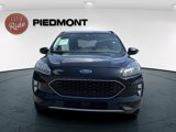 Used 2020 Ford Escape Titanium image 3