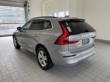 Certified 2022 Volvo XC60 B5 Momentum image 2