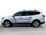 Used 2017 Chevrolet Traverse LT w/ Style and Technology Package image 2