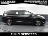 Used 2021 Chrysler Pacifica Touring-L image 5