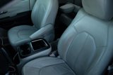 Used 2021 Chrysler Pacifica Touring-L image 5