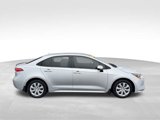 Used 2021 Toyota Corolla LE image 4