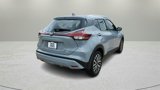 Used 2023 Nissan Kicks SV image 3