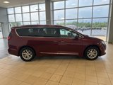 Used 2020 Chrysler Pacifica Touring-L image 5