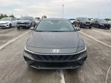 Used 2024 Hyundai Elantra SEL image 2