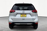 Used 2017 Nissan Rogue SV image 4