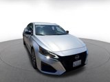 Used 2024 Nissan Altima 2.5 SV image 3